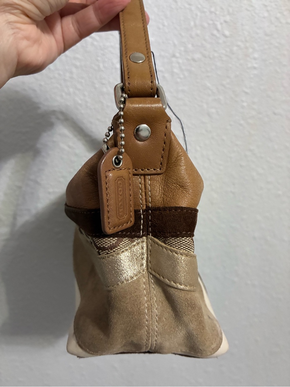 Coach Multi-Tone Tan Signature Canvas Shoulder Bag - Picture 3 of 4